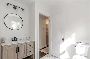 126 Columbia Ave, Cranston, RI 02905 - Photo 29