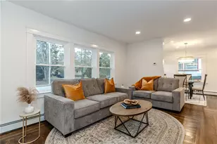 126 Columbia Ave, Cranston, RI 02905 - Photo 9