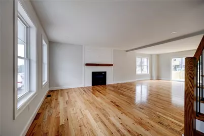 212 St Louis Avenue, Woonsocket, RI 02895 - Photo 3