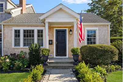 9 White Terrace, Middletown, RI 02842 - Photo 5