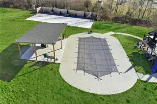 1275 Seven Mile Rd, Cranston, RI 02831 - Photo 5