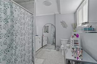 1275 Seven Mile Rd, Cranston, RI 02831 - Photo 33