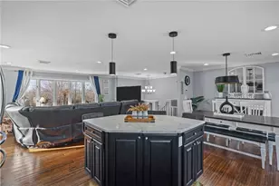 1275 Seven Mile Rd, Cranston, RI 02831 - Photo 11