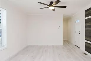 1346 Newport Ave, Attleboro, MA 02703 - Photo 13