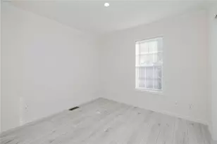 1346 Newport Ave, Attleboro, MA 02703 - Photo 21