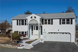 27 Aurelia Dr, Providence, RI 02909 - Photo 1