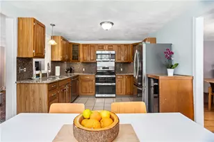 28 N Pasture Ln, South Kingstown, RI 02879 - Photo 21