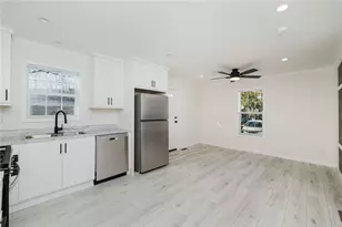 1346 Newport Ave, Attleboro, MA 02703 - Photo 5