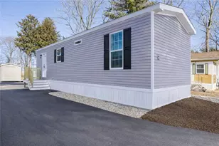 1346 Newport Ave, Attleboro, MA 02703 - Photo 1