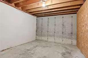 2 Angle St, Lincoln, RI 02838 - Photo 23