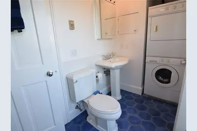 35 Chastellux Avenue #J, Newport, RI 02840 - Photo 17