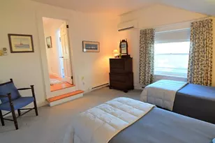 35 Chastellux Ave, Newport, RI 02840 - Photo 15