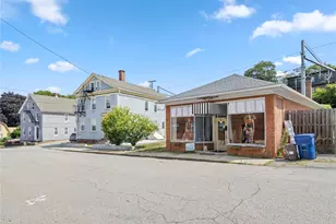 134 Duke St, East Greenwich, RI 02818 - Photo 3