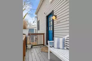 24 Perry St, Newport, RI 02840 - Photo 13