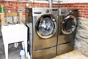 227 Irving Ave, Providence, RI 02906 - Photo 23