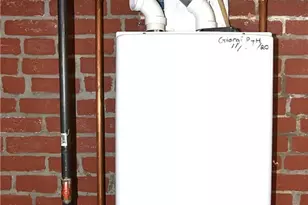 227 Irving Ave, Providence, RI 02906 - Photo 21