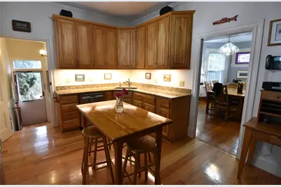 227 Irving Avenue, Providence, RI 02906 - Photo 17