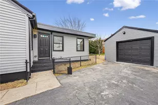 326 Beckwith St, Cranston, RI 02910 - Photo 3