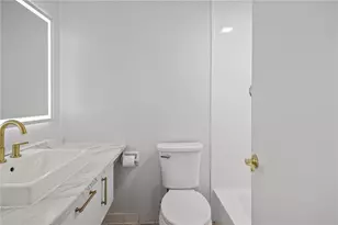 3940 Post Rd, Warwick, RI 02886 - Photo 13