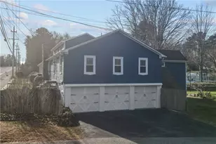 723 Nooseneck Hill Rd, West Greenwich, RI 02817 - Photo 5