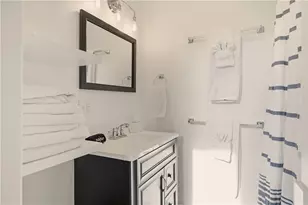 38 Pope St, Newport, RI 02840 - Photo 19