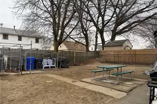 63 Chandler Ave, Pawtucket, RI 02860 - Photo 19