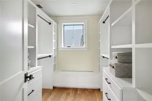 118 Newport Ave, Middletown, RI 02842 - Photo 29