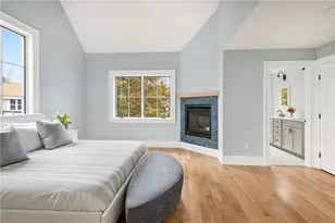 118 Newport Ave, Middletown, RI 02842 - Photo 27