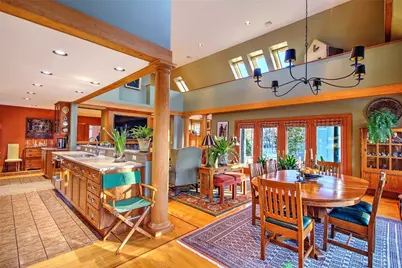 9 Howe Street, Bristol, RI 02809 - Photo 15