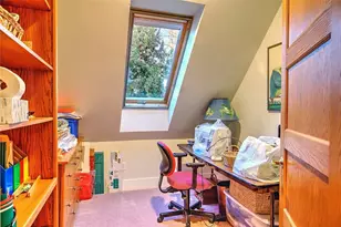 9 Howe St, Bristol, RI 02809 - Photo 31