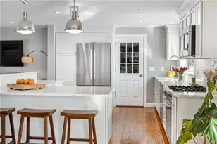 81 Beagle Dr, Middletown, RI 02842 - Photo 13