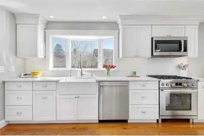 81 Beagle Drive, Middletown, RI 02842 - Photo 15