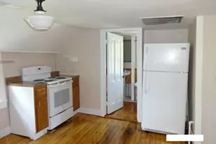 37 Castle St, East Greenwich, RI 02818 - Photo 3