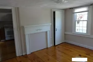 37 Castle St, East Greenwich, RI 02818 - Photo 5