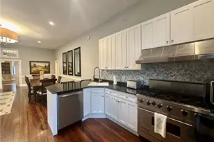 10 Young St, Newport, RI 02840 - Photo 9