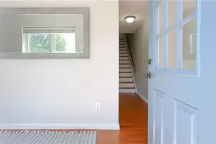 19 Underwood Ct, Newport, RI 02840 - Photo 5