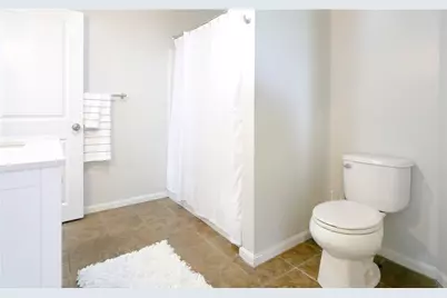 19 Underwood Court #B, Newport, RI 02840 - Photo 9