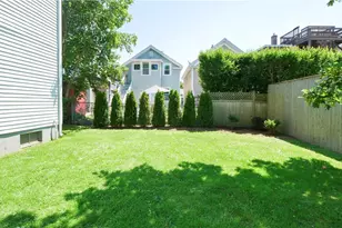 19 Underwood Ct, Newport, RI 02840 - Photo 3
