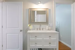 19 Underwood Ct, Newport, RI 02840 - Photo 17