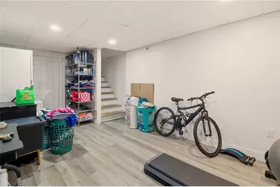 523 Dexter Street, Providence, RI 02907 - Photo 13