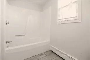 523 Dexter St, Providence, RI 02907 - Photo 35