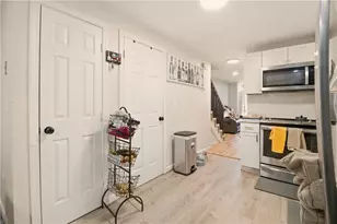 523 Dexter St, Providence, RI 02907 - Photo 7