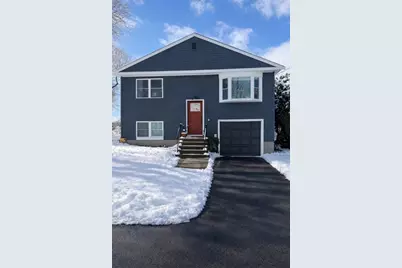 102 Easton Avenue, Portsmouth, RI 02871 - Photo 1