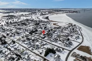 102 Easton Ave, Portsmouth, RI 02871 - Photo 35