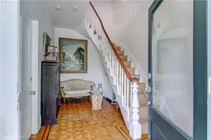 32 Catherine St, Newport, RI 02840 - Photo 3