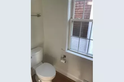 445 Broadway #B, Newport, RI 02840 - Photo 9