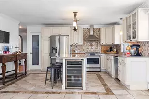 135 Meshanticut Valley Pkwy, Cranston, RI 02920 - Photo 7