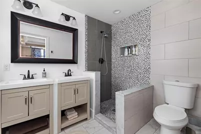 135 Meshanticut Valley Parkway, Cranston, RI 02920 - Photo 15