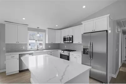 21 Florida Avenue, Coventry, RI 02816 - Photo 3