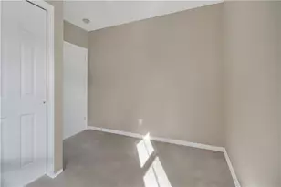 53 Burton St, Bristol, RI 02809 - Photo 17